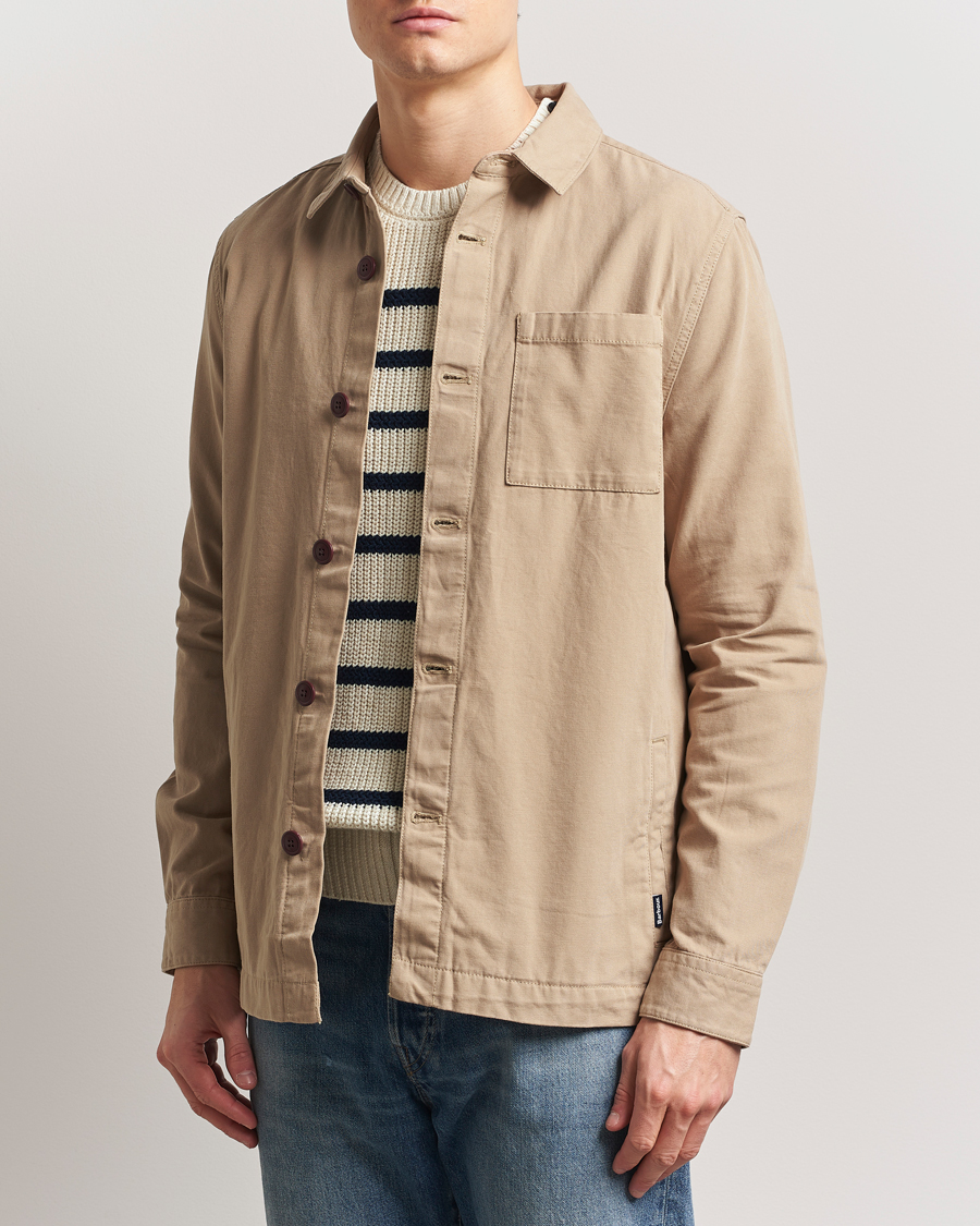 Mies | Kauluspaidat | Barbour Lifestyle | Washed Cotton Overshirt Washed Stone