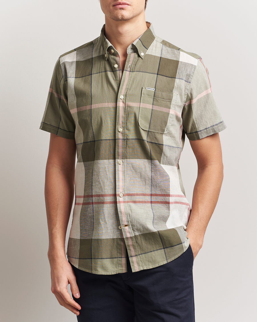 Mies | Kauluspaidat | Barbour Lifestyle | Douglas Short Sleeve Shirt Glenmore Olive