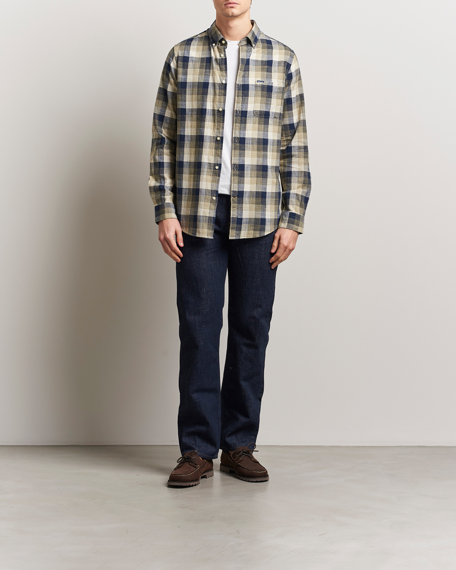 Mies | Kauluspaidat | Barbour Lifestyle | Hillroad Tailored Checked Cotton Shirt Olive