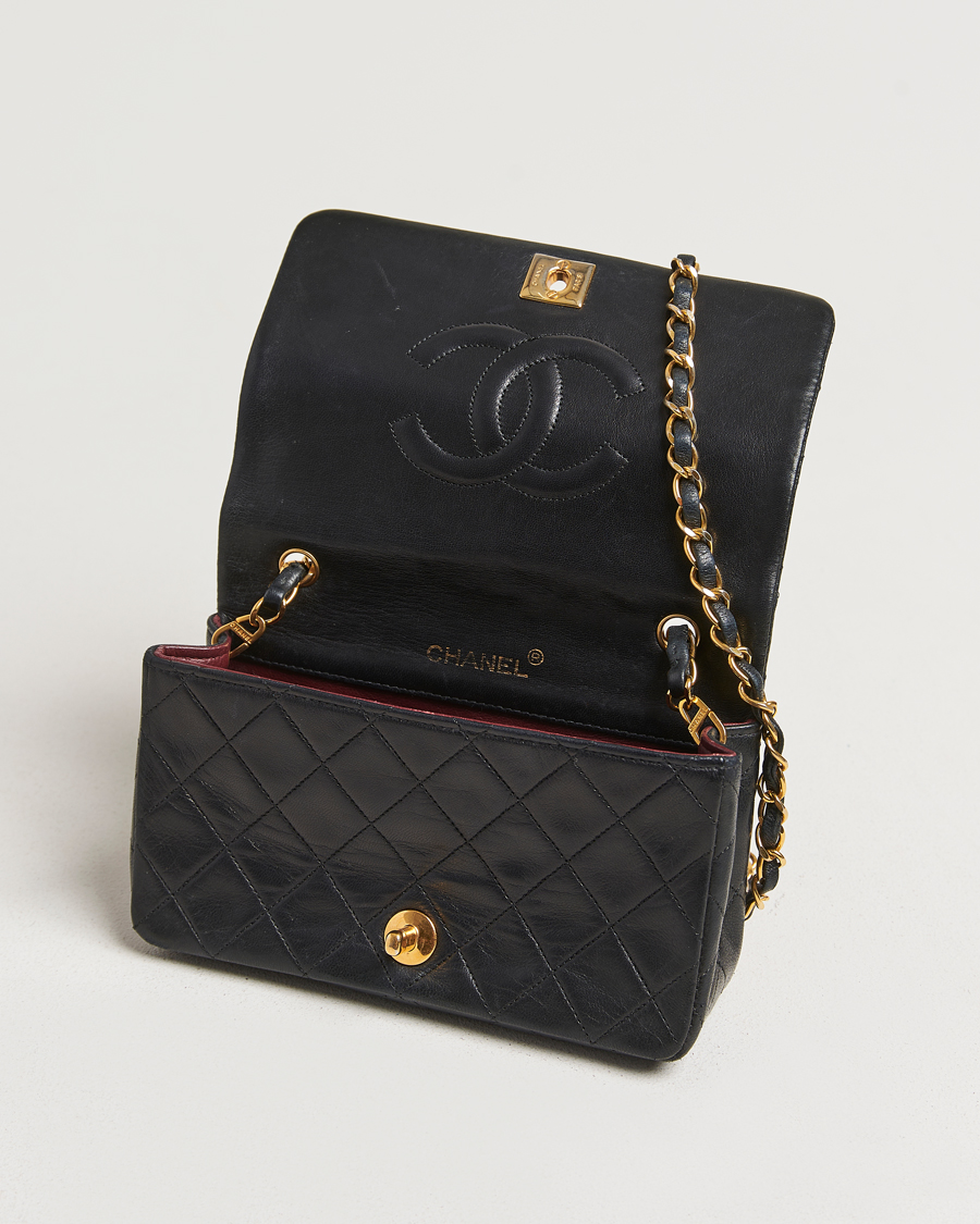Mies | Chanel Pre-Owned Mini Single Full Flap Bag Black Lambskin | Chanel Pre-Owned | Mini Single Full Flap Bag Black Lambskin