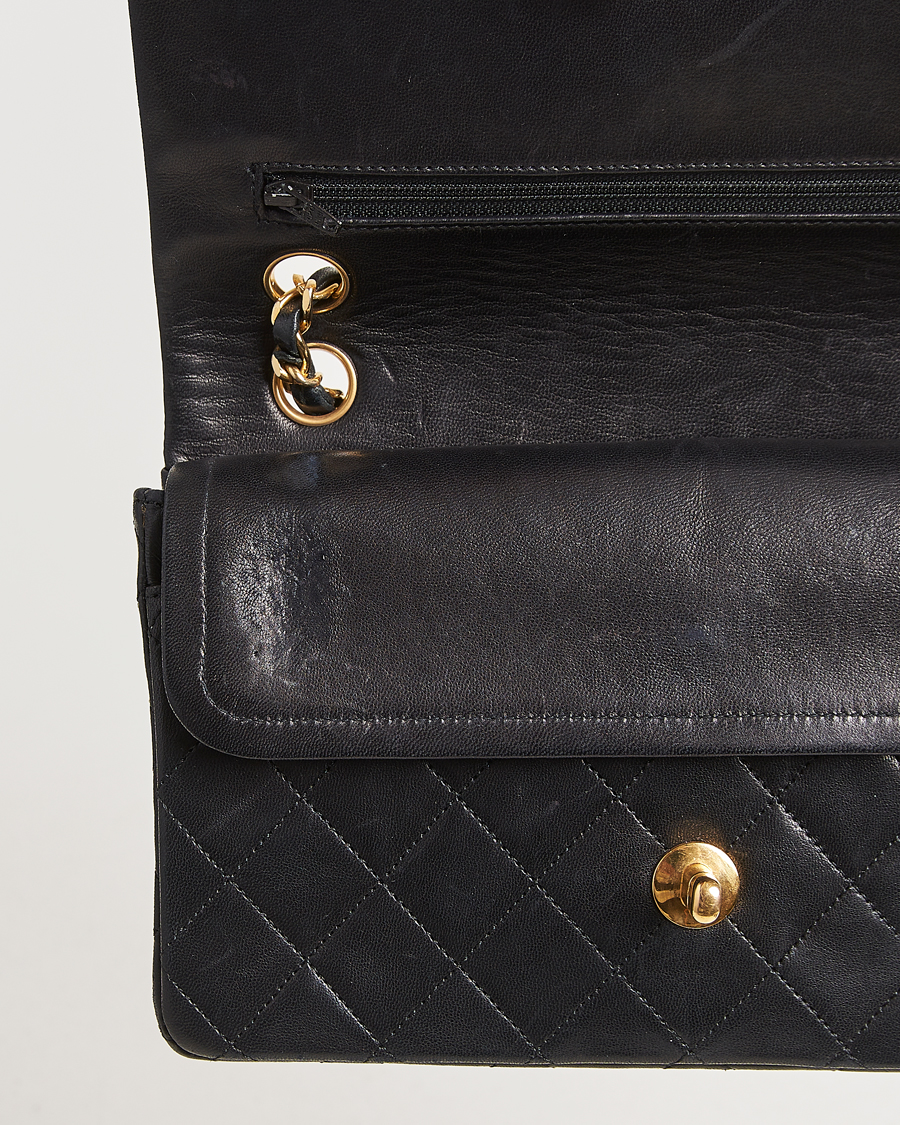 Mies | Chanel Pre-Owned Matelassé Small Double Flap Bag Black Lambskin | Chanel Pre-Owned | Matelassé Small Double Flap Bag Black Lambskin