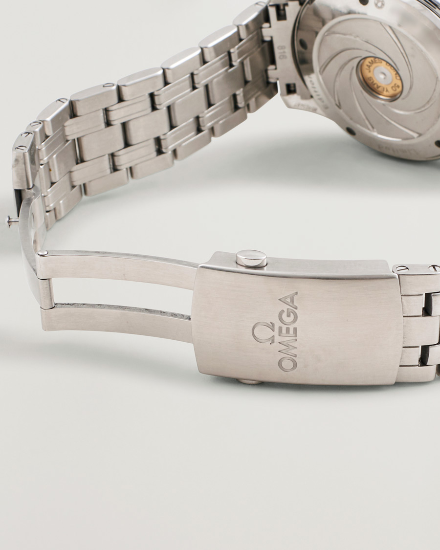 Mies | Pre-Owned & Vintage Watches | Omega Pre-Owned | SMP 300M James Bond 007