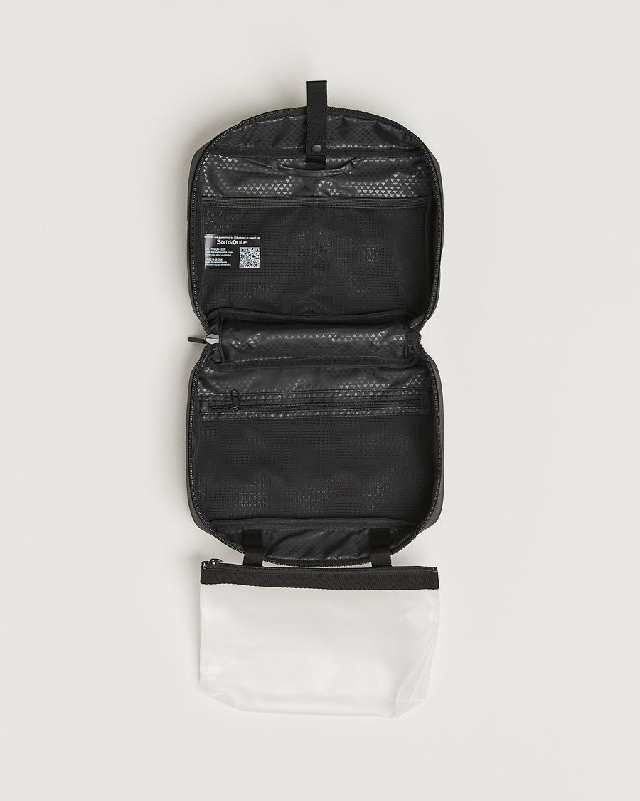 Mies | Laukut | Samsonite | StackD Hanging Toilet Kit Black