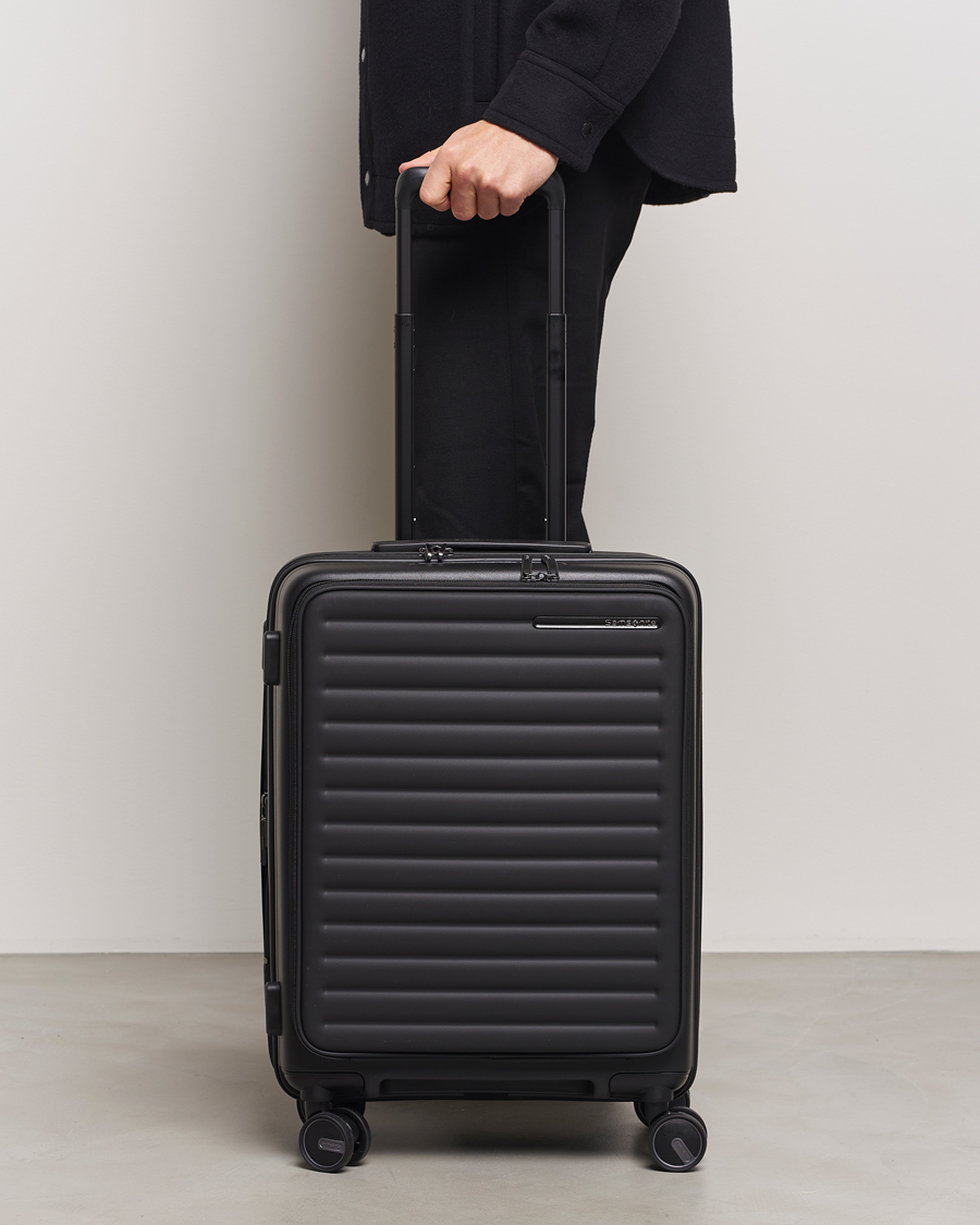 Mies | Laukut | Samsonite | Restackd Spinner Easy Access Carry-On Black