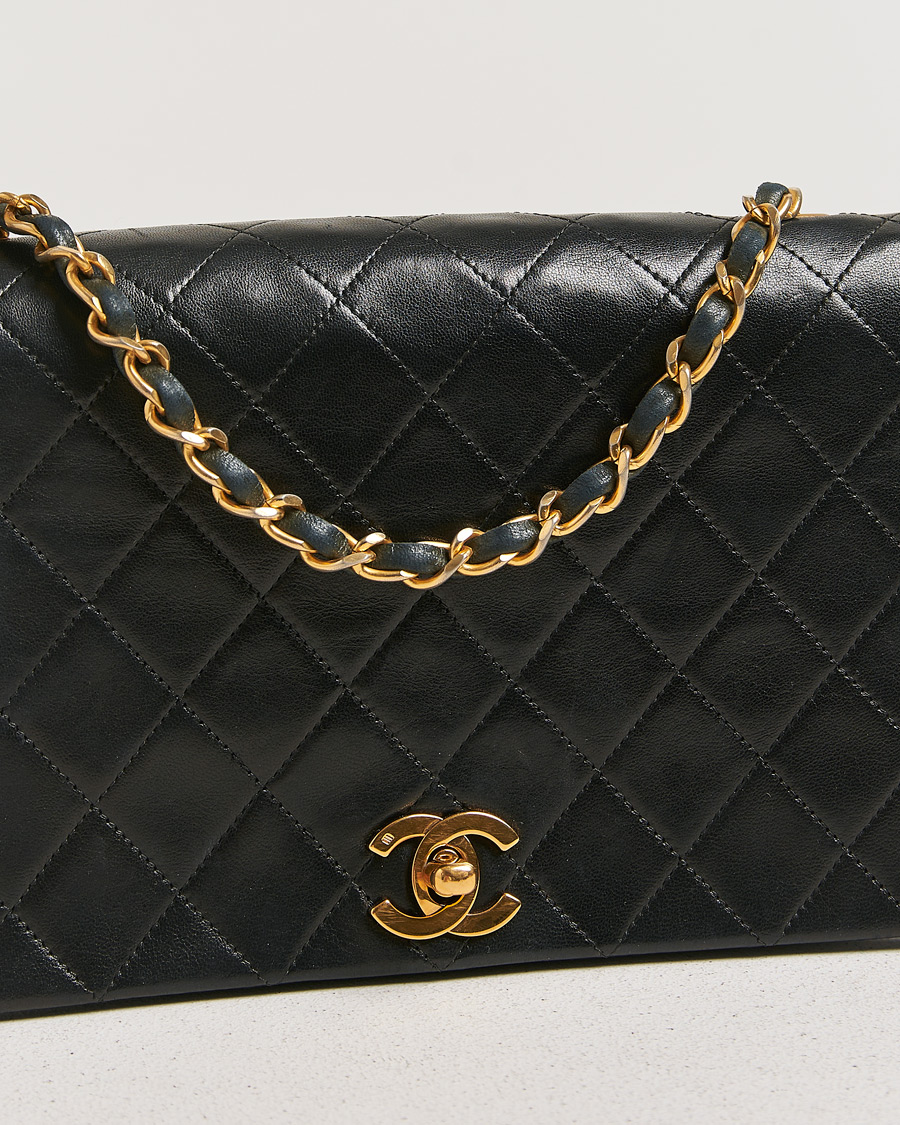 Mies | Chanel Pre-Owned Matelassé Single Full Flap Bag Black | Chanel Pre-Owned | Matelassé Single Full Flap Bag Black