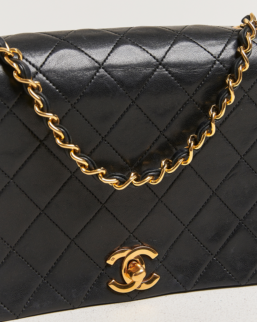 Mies | Chanel Pre-Owned Matelassé Single Full Flap Bag Black | Chanel Pre-Owned | Matelassé Single Full Flap Bag Black