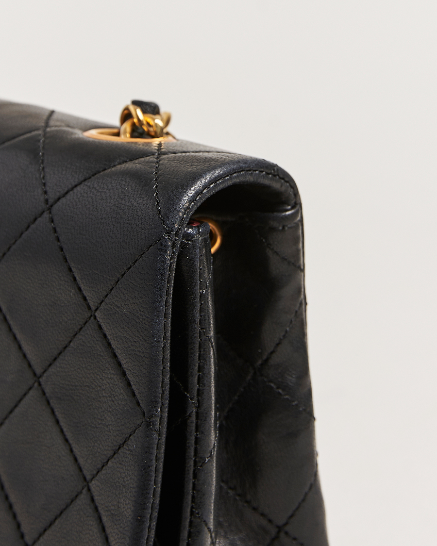 Mies | Chanel Pre-Owned Matelassé Single Full Flap Bag Black | Chanel Pre-Owned | Matelassé Single Full Flap Bag Black
