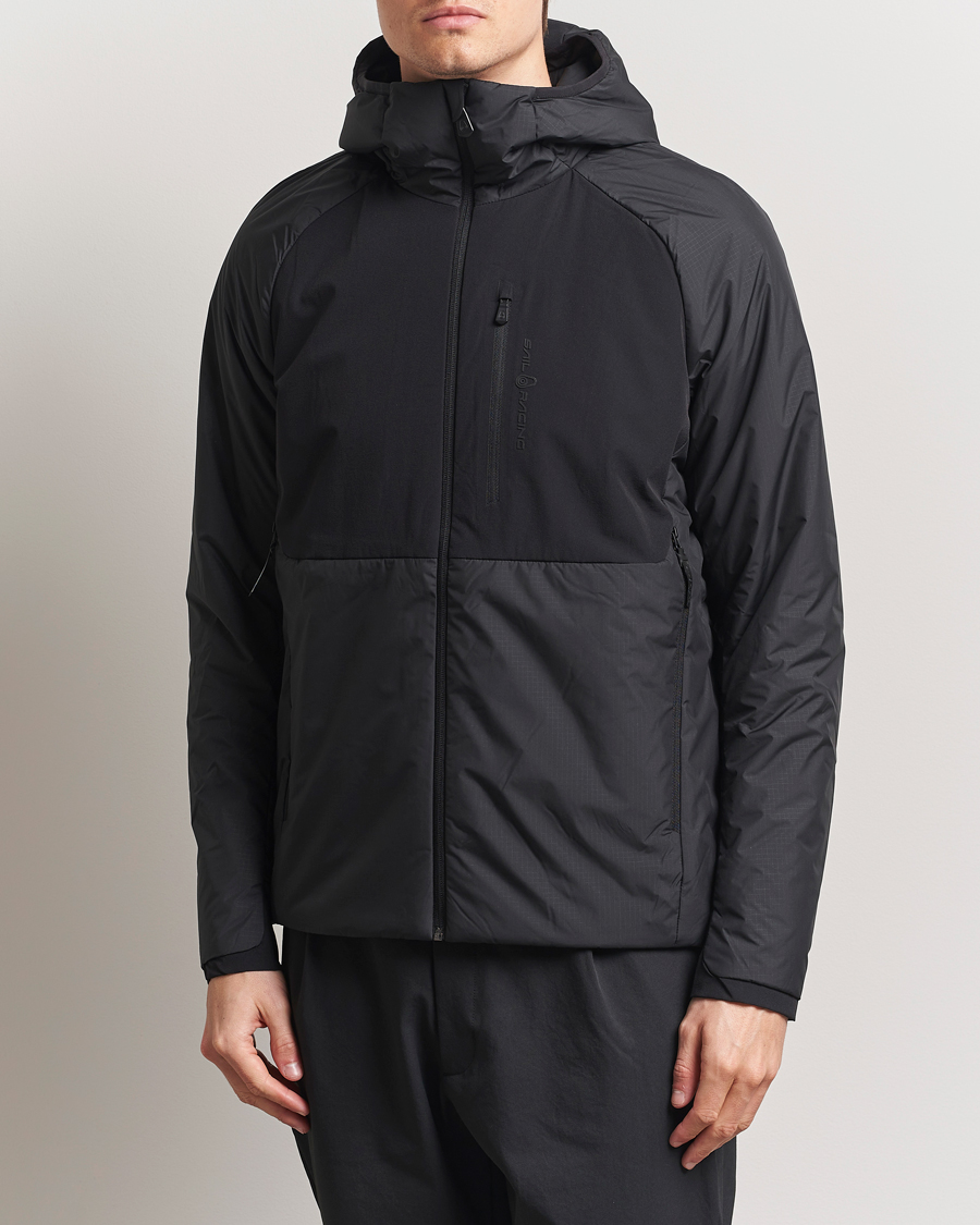 Mies | Takit | Sail Racing | Amplitude Primaloft Hooded Jacket Carbon