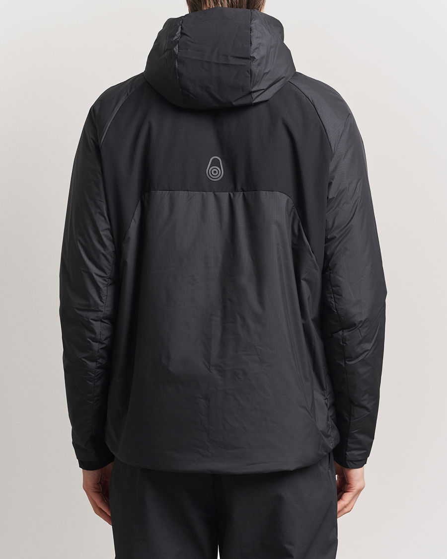 Mies | Takit | Sail Racing | Amplitude Primaloft Hooded Jacket Carbon