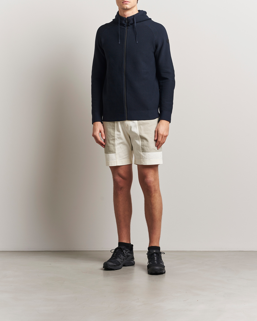 Mies | Shortsit | Sail Racing | Breeze Cotton Twill Blocked Shorts Off White