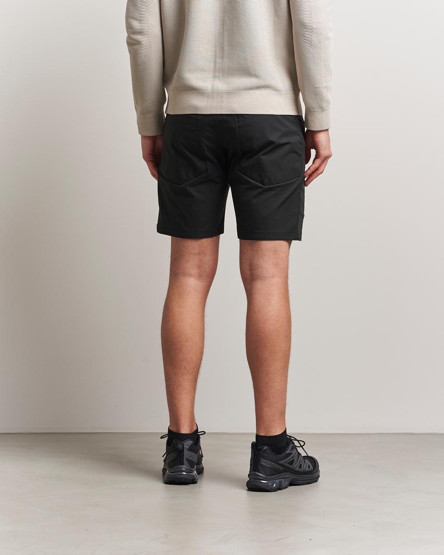 Mies | Shortsit | Sail Racing | Spray T8 Shorts Carbon