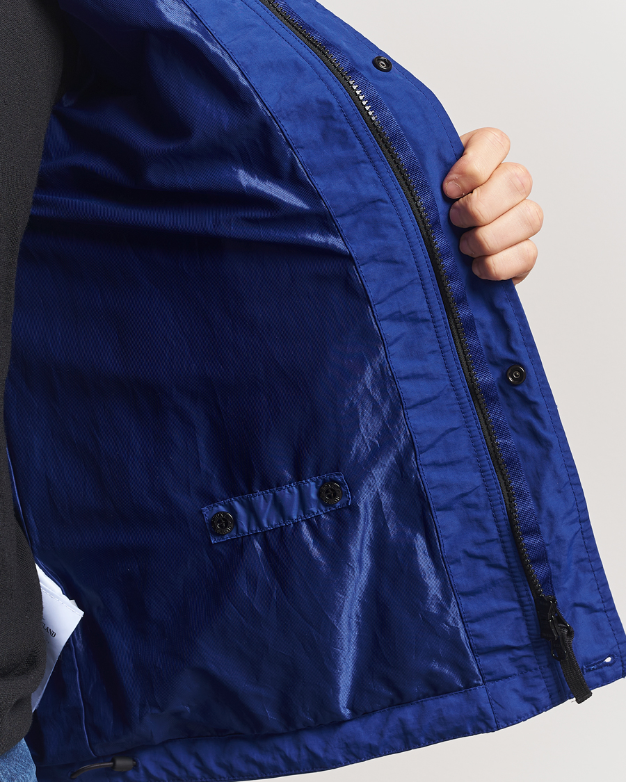 Mies | Takit | Stone Island | Crinkle Reps Hooded Jacket Bright Blue