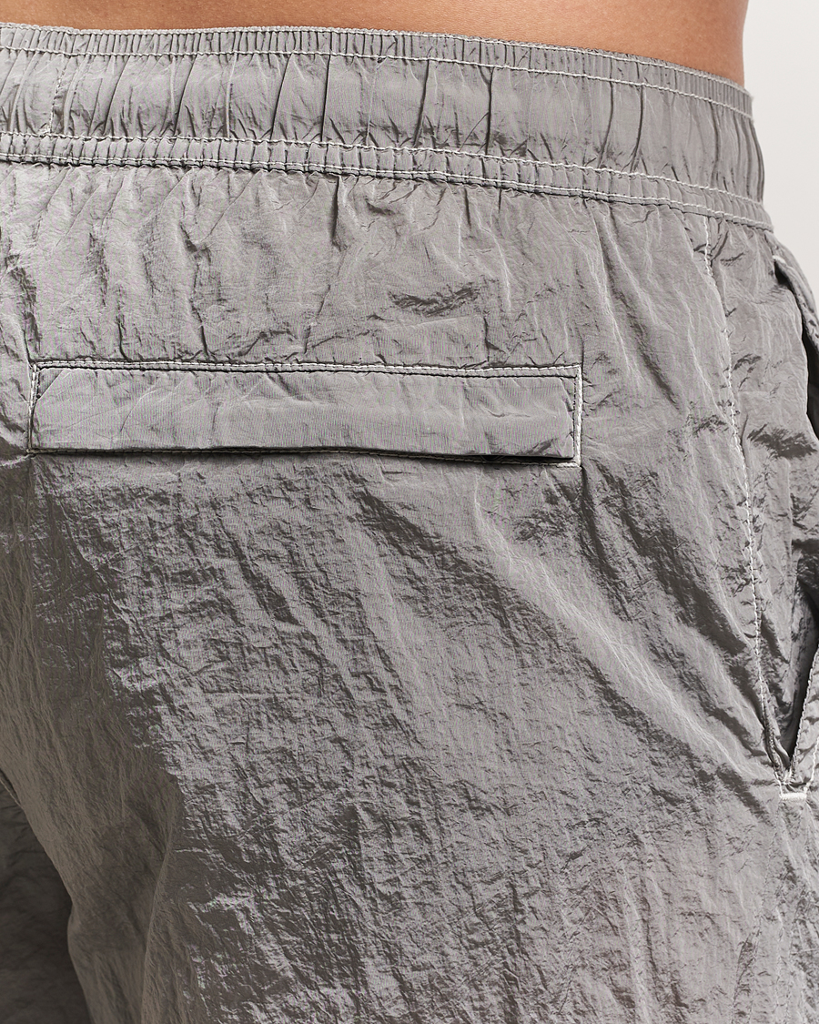Mies | Uimahousut | Stone Island | Nylon Metal Econyl Swimshorts Pearl Grey