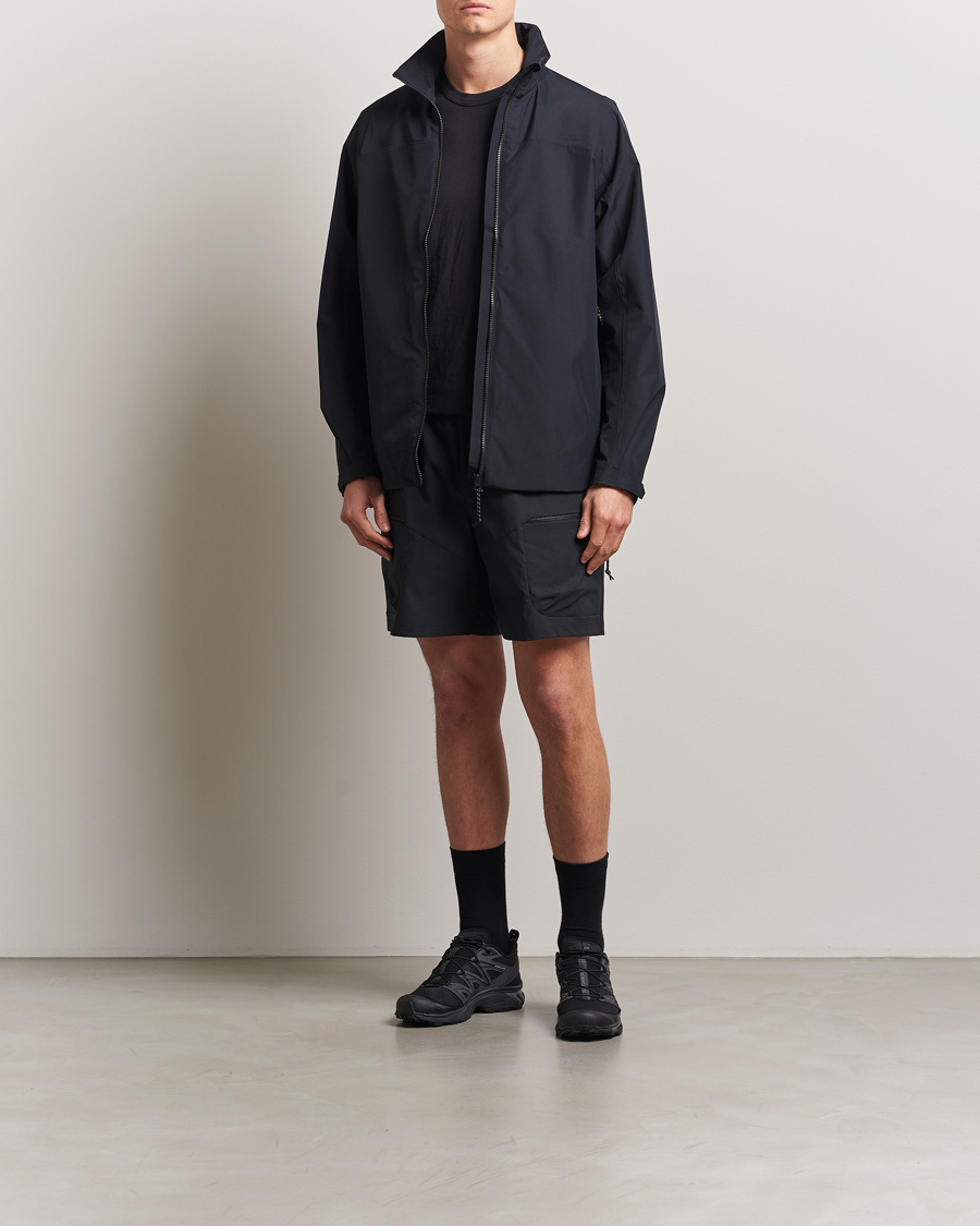 Mies | Takit | Peak Performance | Quest Jacket Black