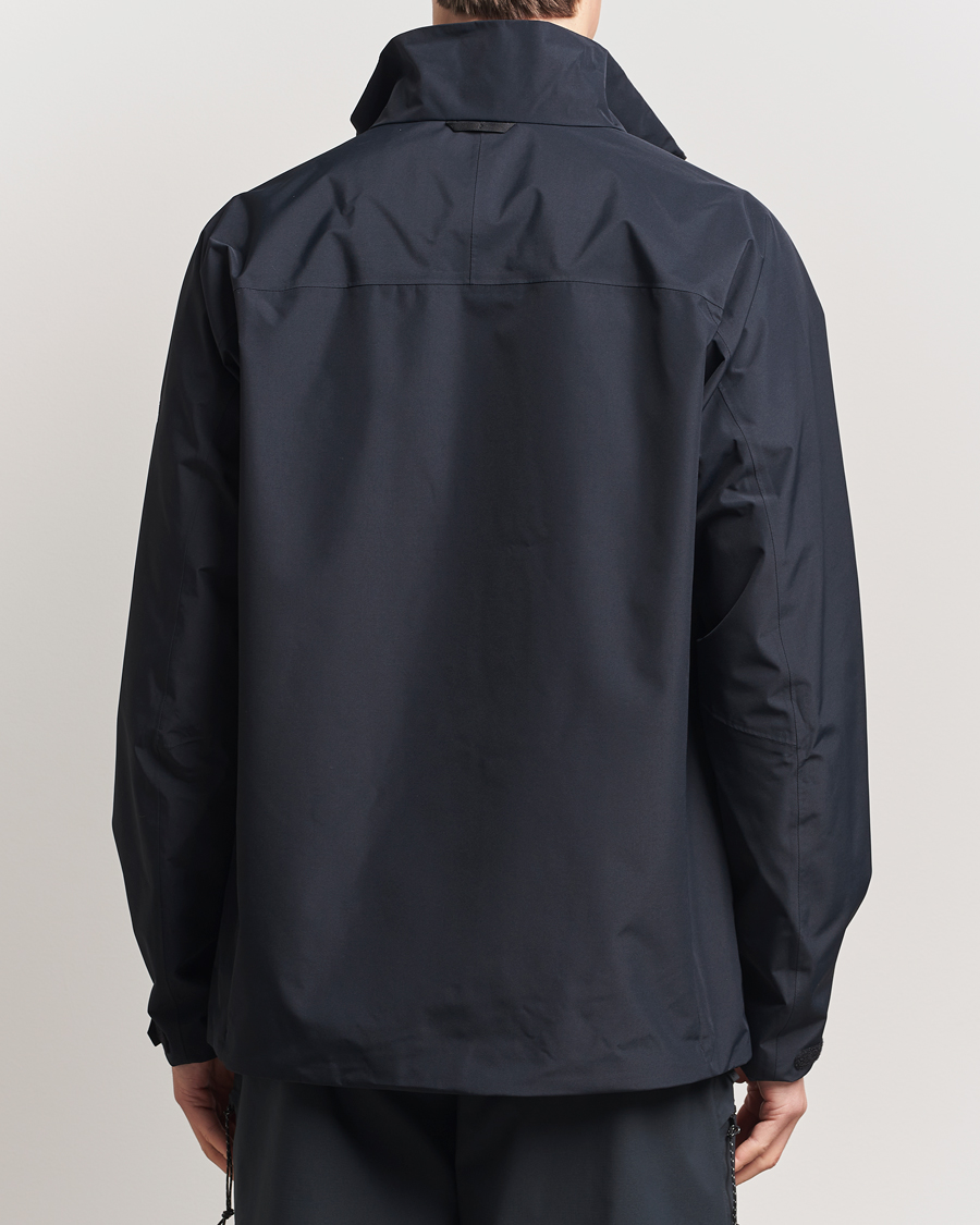 Mies | Takit | Peak Performance | Quest Jacket Black