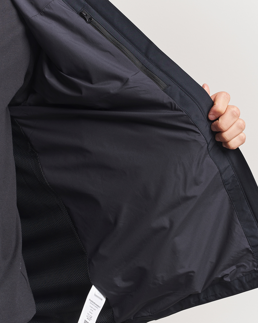Mies | Takit | Peak Performance | Quest Jacket Black