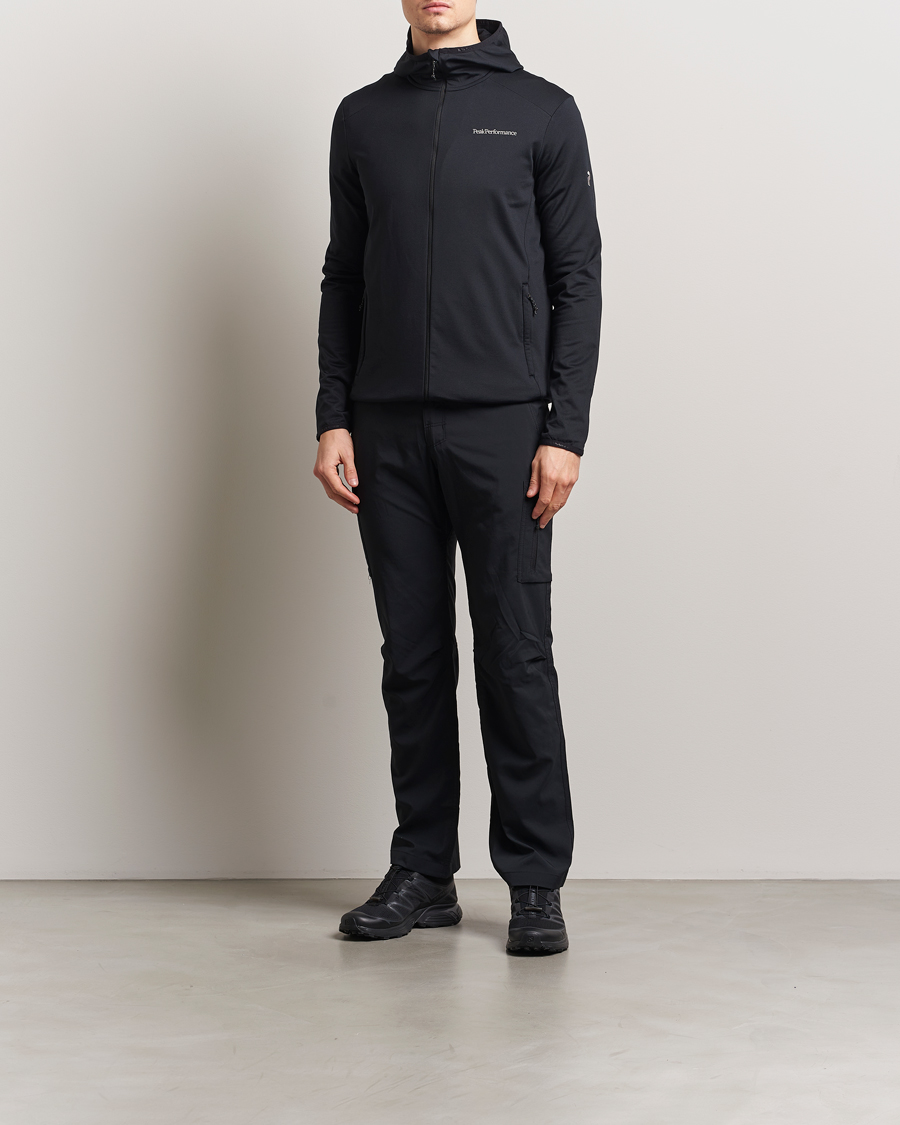 Mies | Puserot | Peak Performance | Light Hooded Full Zip Black