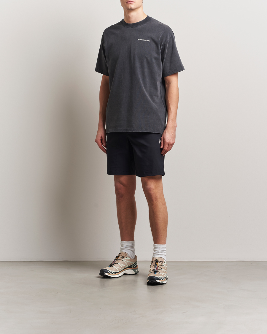 Mies | Shortsit | Peak Performance | Iconiq Shorts Black