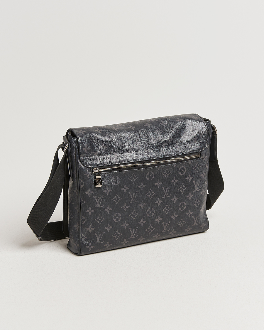 Mies | Louis Vuitton Pre-Owned District MM Bag Monogram Eclipse | Louis Vuitton Pre-Owned | District MM Bag Monogram Eclipse