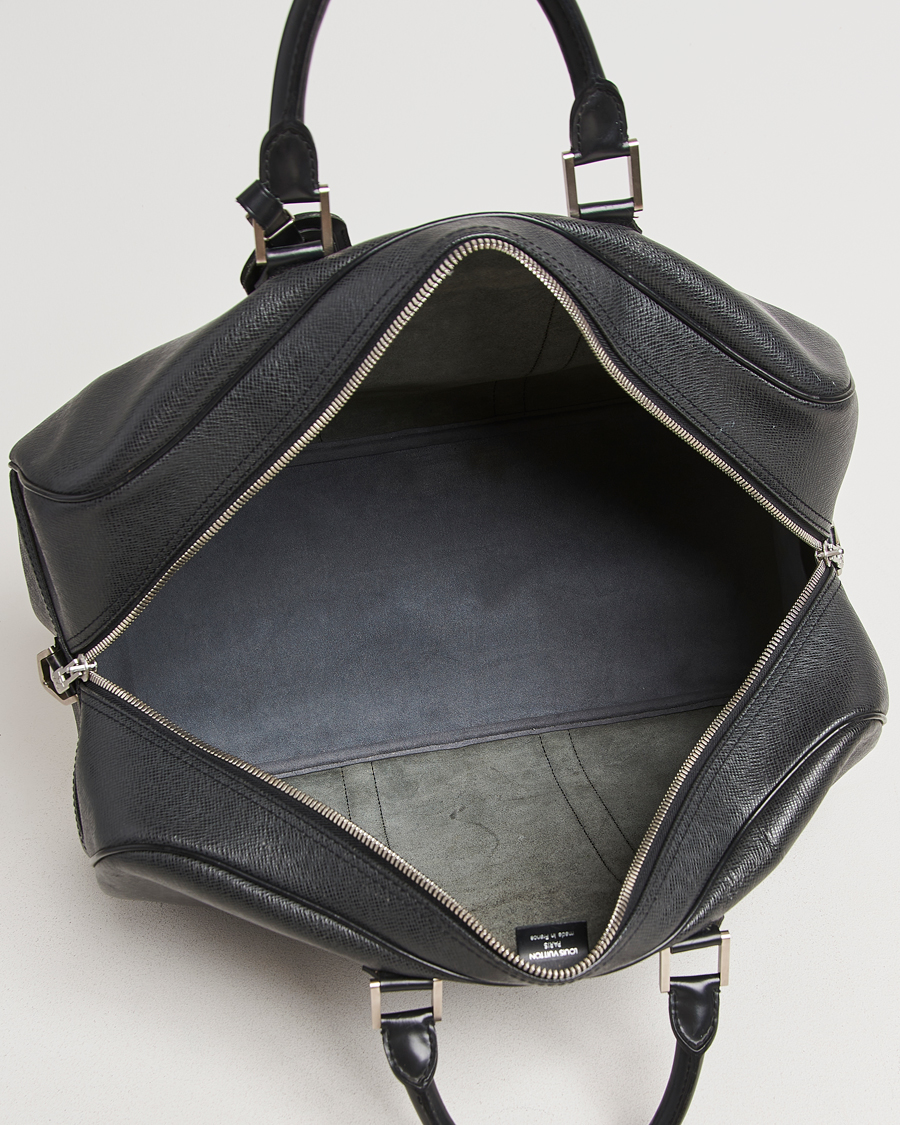 Mies | Louis Vuitton Pre-Owned Neo Kendall PM Bag Taiga Black | Louis Vuitton Pre-Owned | Neo Kendall PM Bag Taiga Black