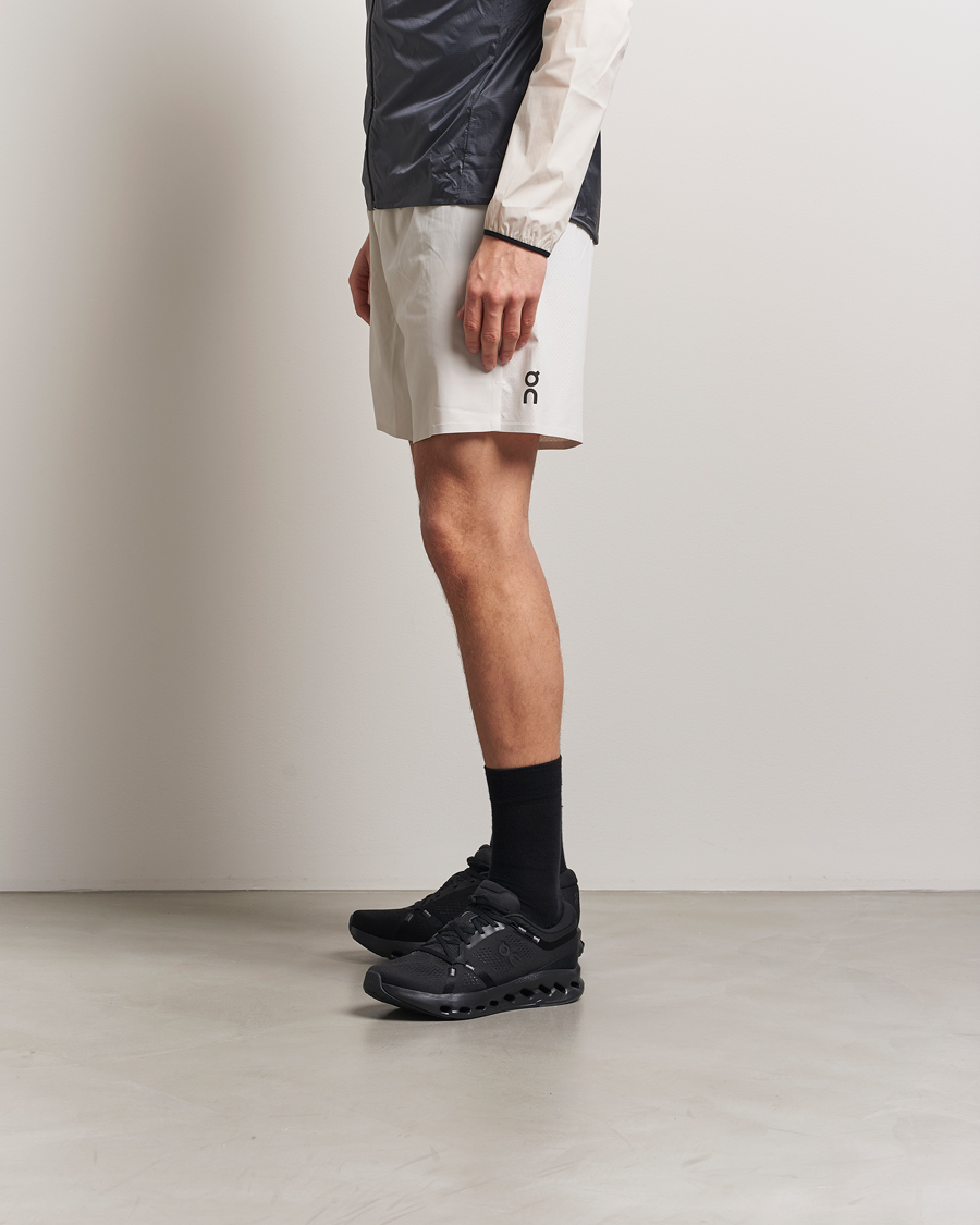 Mies | On Cloudsurfer 2 Black/Black | On | Cloudsurfer 2 Black/Black