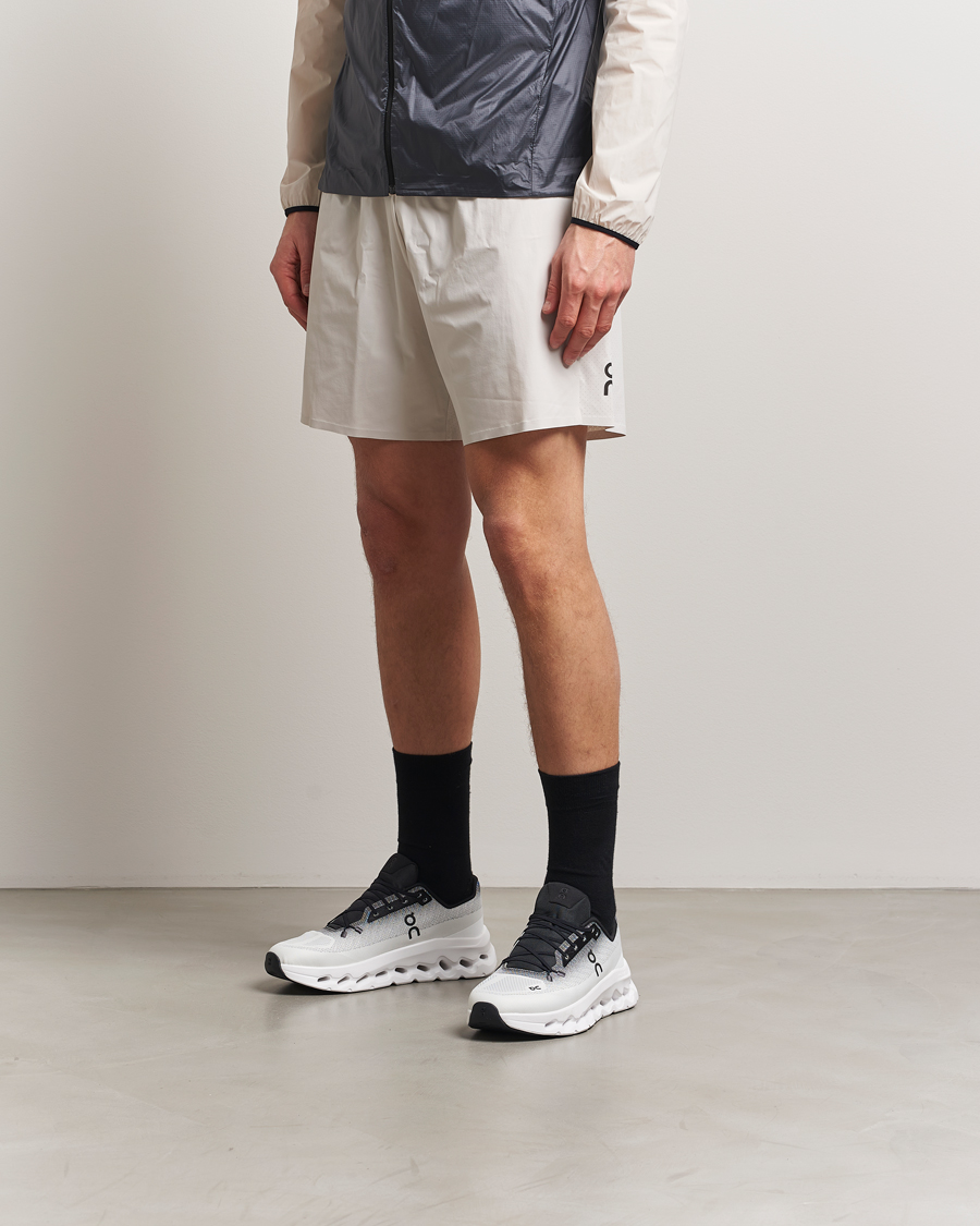 Mies | On Cloudtilt Black/Ivory | On | Cloudtilt Black/Ivory