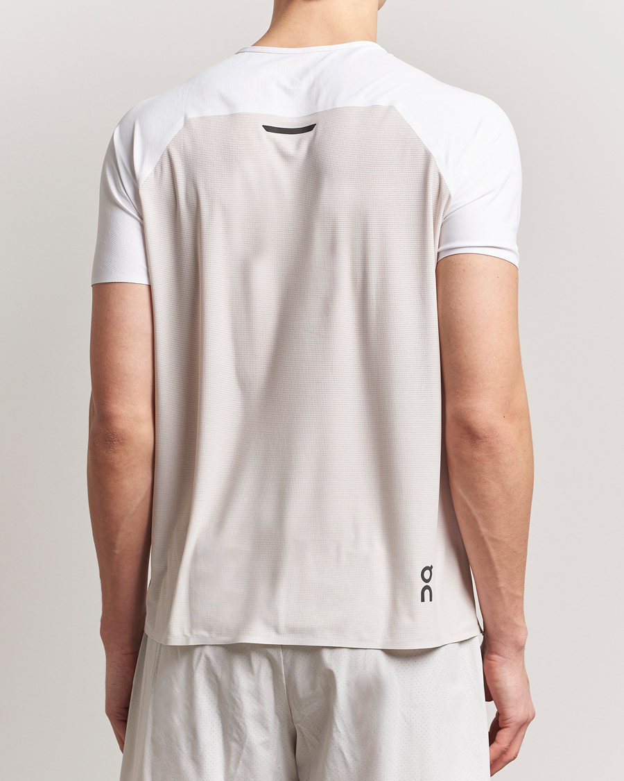 Mies | T-paidat | On | Performance T-Shirt White