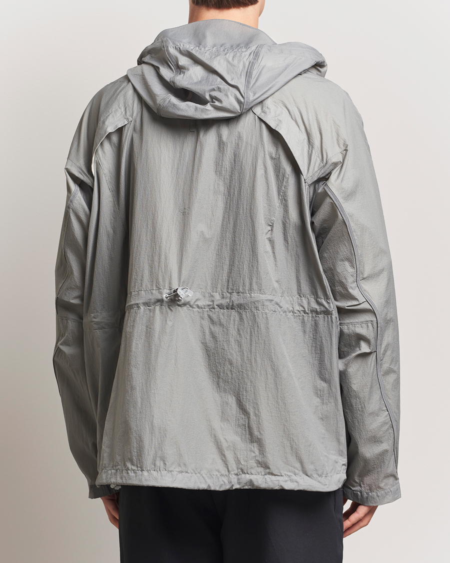 Mies | Takit | Oakley | Latitude Flight Wind Jacket Cement