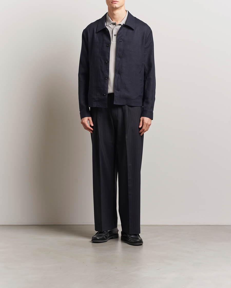 Mies | Kauluspaidat | Tiger of Sweden | Barnaby Linen Overshirt Midnight Blue