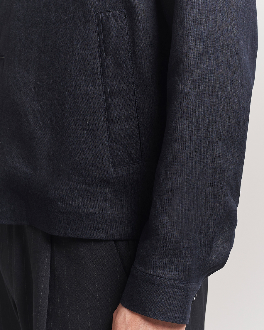 Mies | Kauluspaidat | Tiger of Sweden | Barnaby Linen Overshirt Midnight Blue