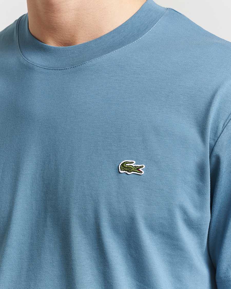 Mies | T-paidat | Lacoste | Crew Neck T-Shirt Limestone