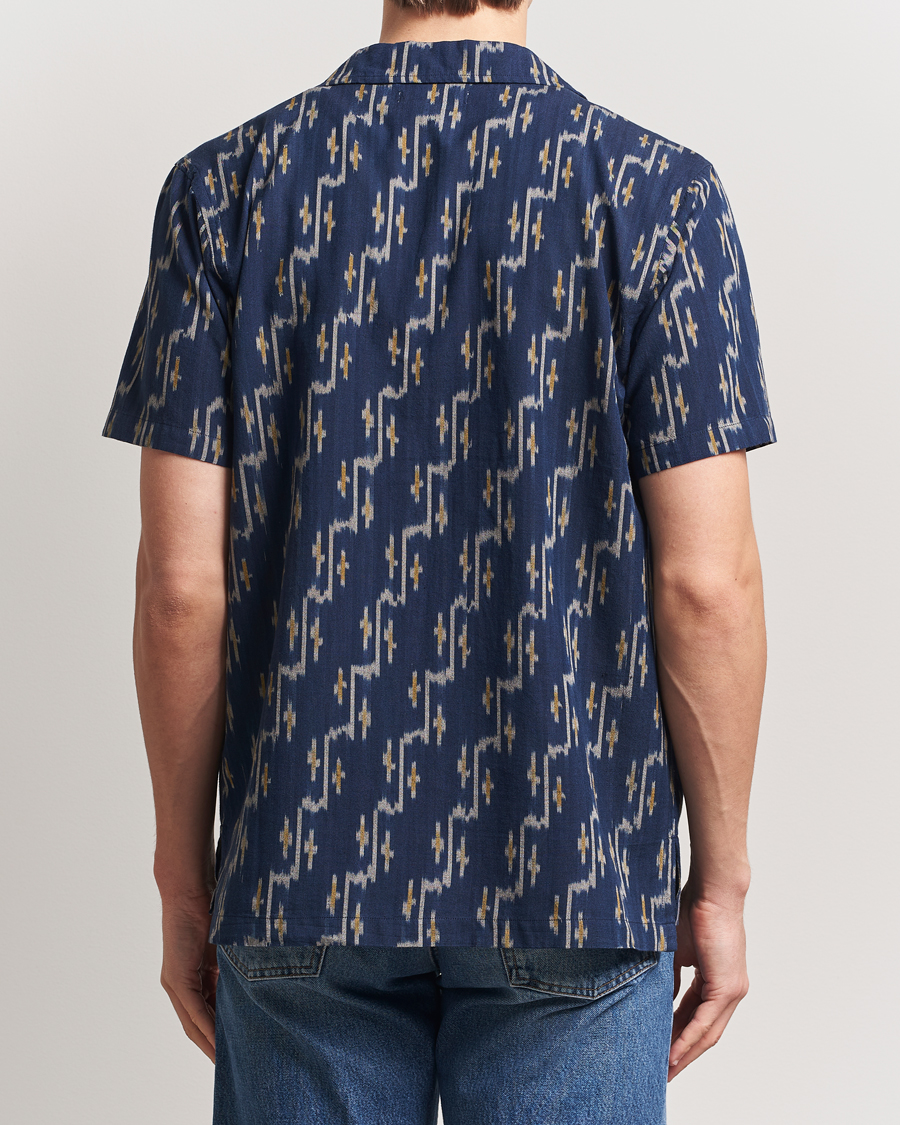 Mies | Kauluspaidat | Nudie Jeans | Arvid Printed Short Sleeve Shirt Blueberry