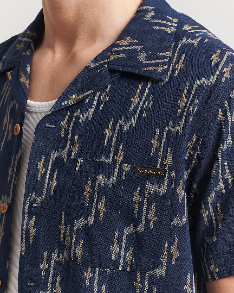 Mies | Kauluspaidat | Nudie Jeans | Arvid Printed Short Sleeve Shirt Blueberry