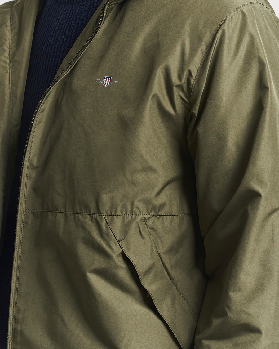 Mies | Takit | GANT | Lightweight Windshielder Jacket Juniper Green