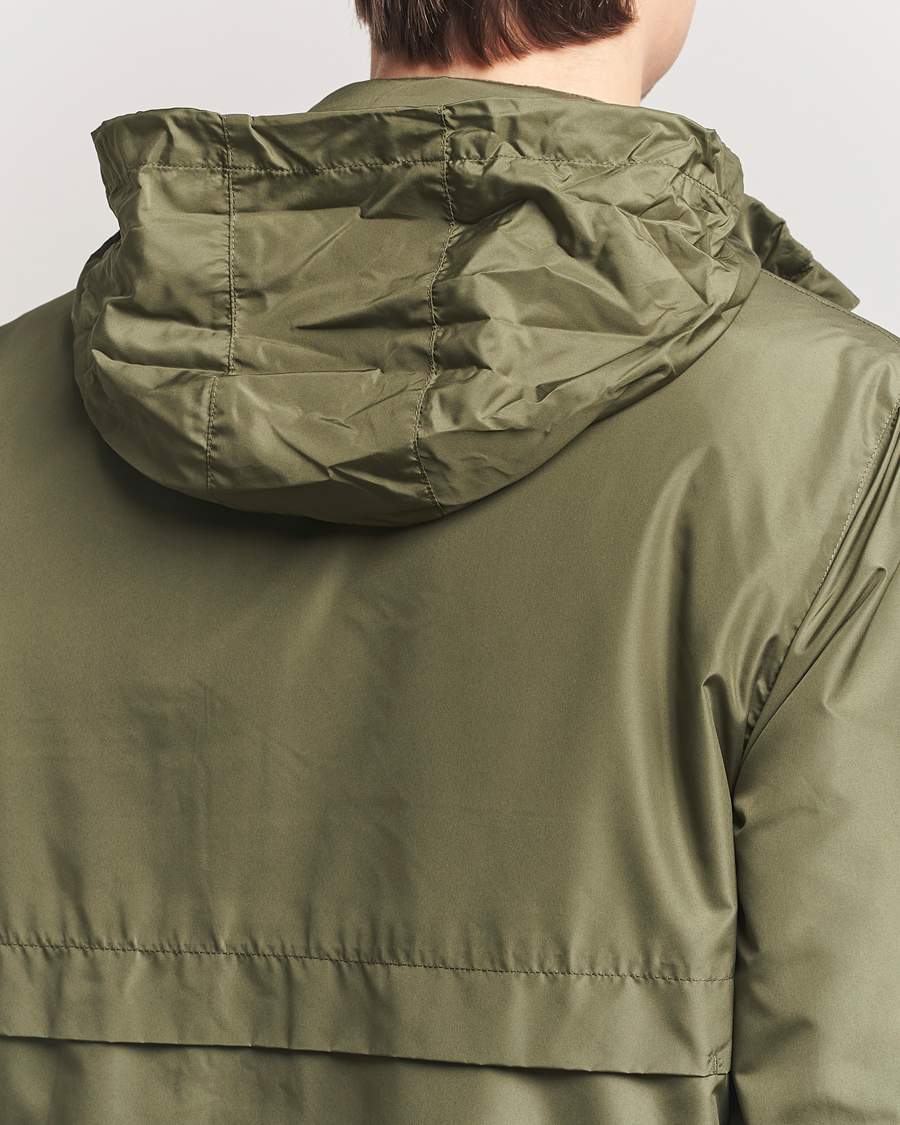 Mies | Takit | GANT | Lightweight Windshielder Jacket Juniper Green