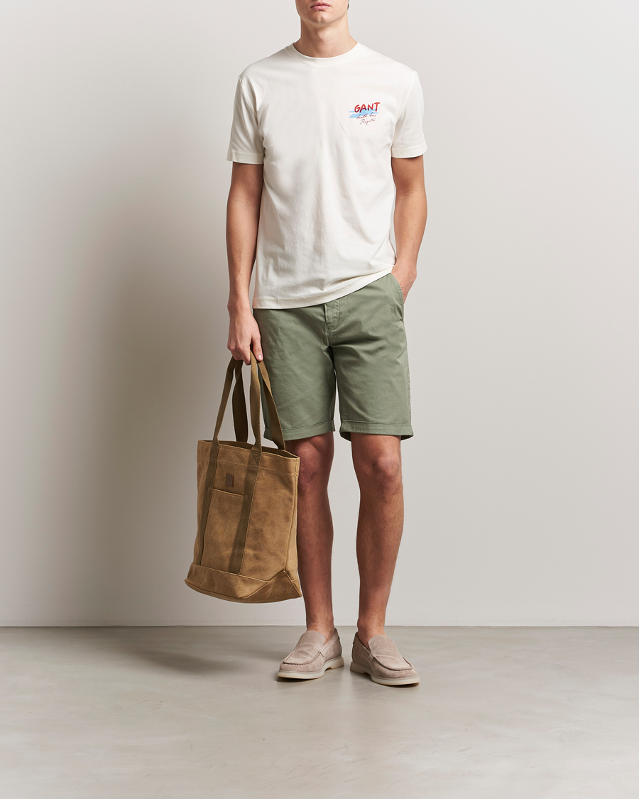 Mies | Shortsit | GANT | Regular Sunfaded Shorts Kalamata Green