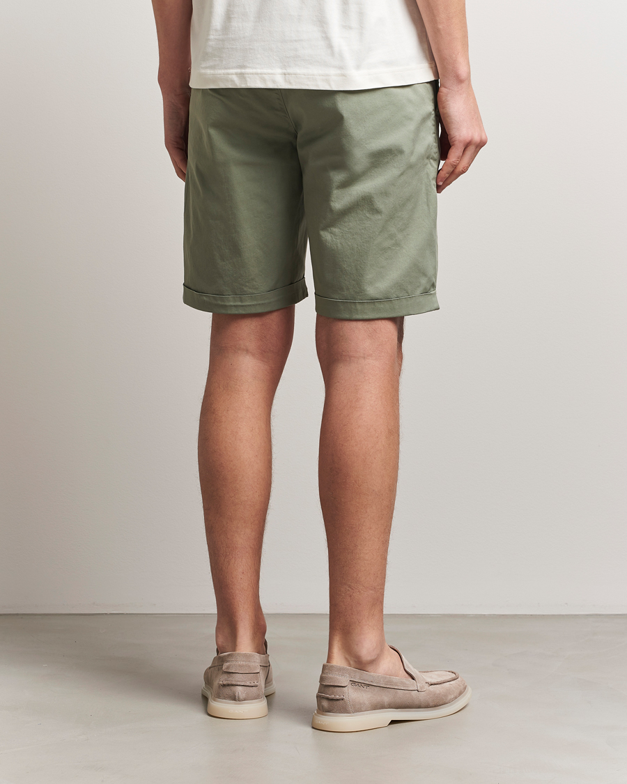 Mies | Shortsit | GANT | Regular Sunfaded Shorts Kalamata Green