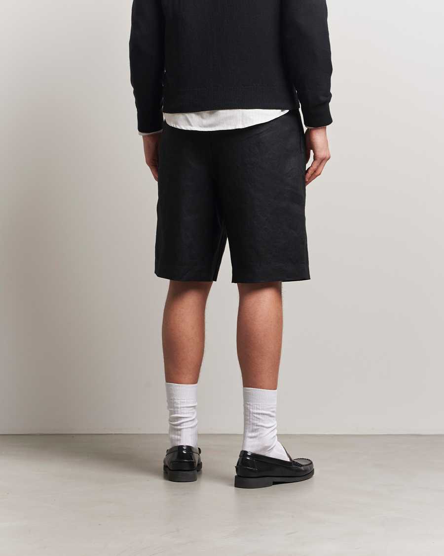 Mies | Shortsit | Sunflower | Pleated Linen Shorts Black