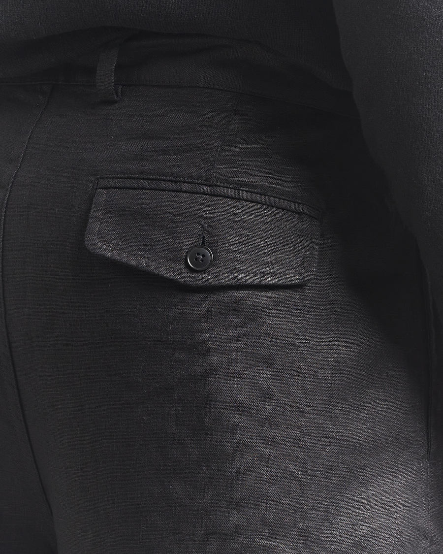 Mies | Shortsit | Sunflower | Pleated Linen Shorts Black
