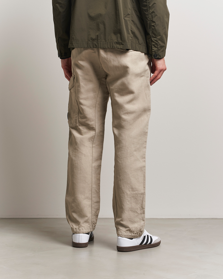 Mies | Housut | C.P. Company | Cotton/Linen Cargo Pants Taupe