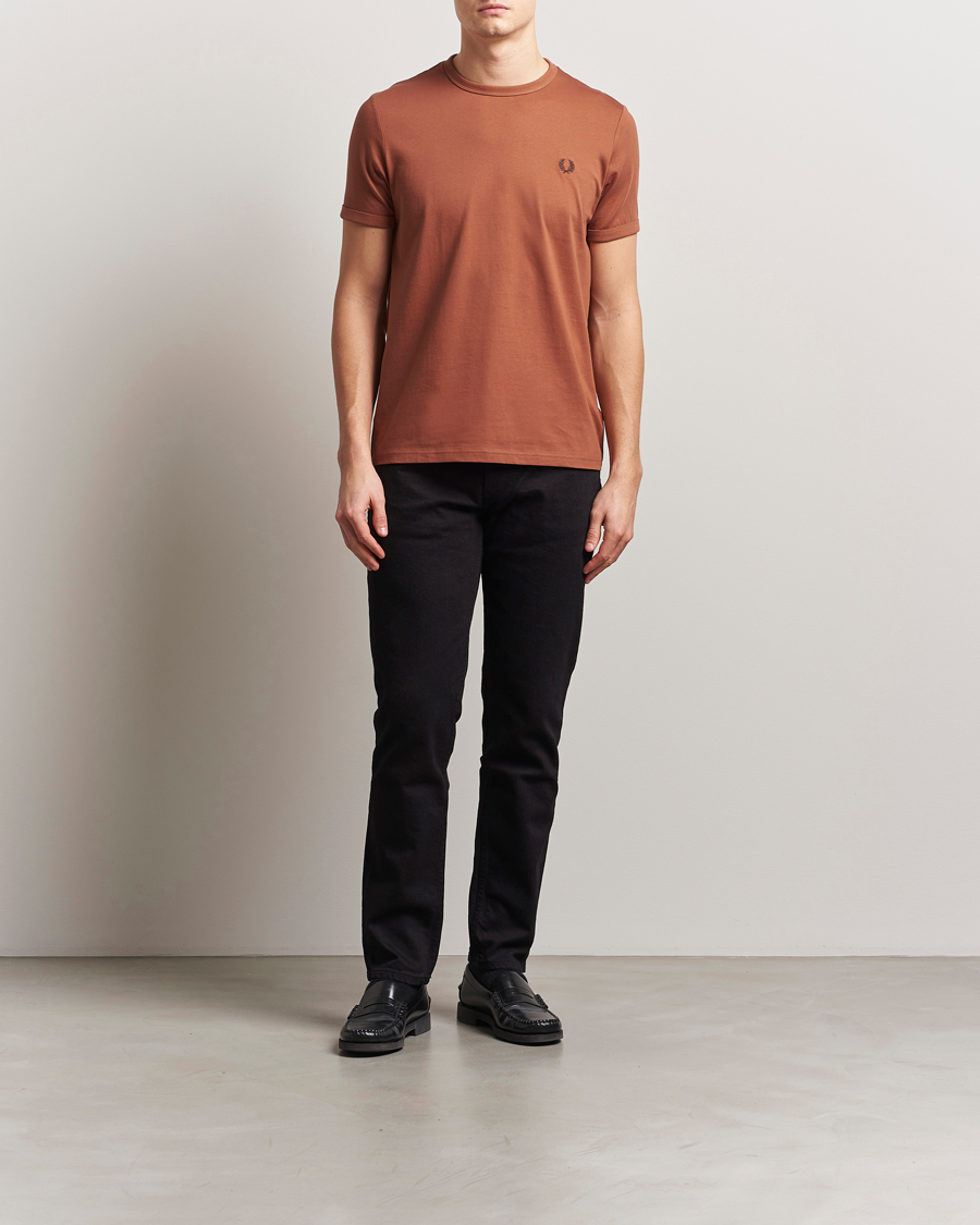 Mies | T-paidat | Fred Perry | Ringer T-Shirt Cinnamon Brown