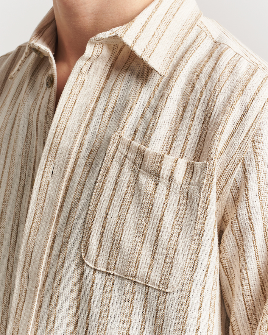 Mies | Kauluspaidat | LES DEUX | Shane Stripe Cotton Overshirt Ivory