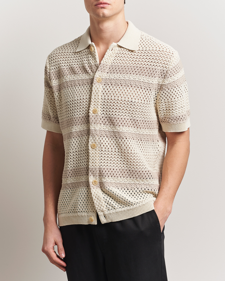 Mies | Kauluspaidat | LES DEUX | Gianni Striped Knitted Short Sleeve Shirt Ivory