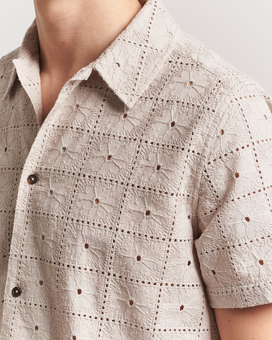 Mies | Kauluspaidat | LES DEUX | Hector Anglaise Short Sleeve Shirt Light Sand