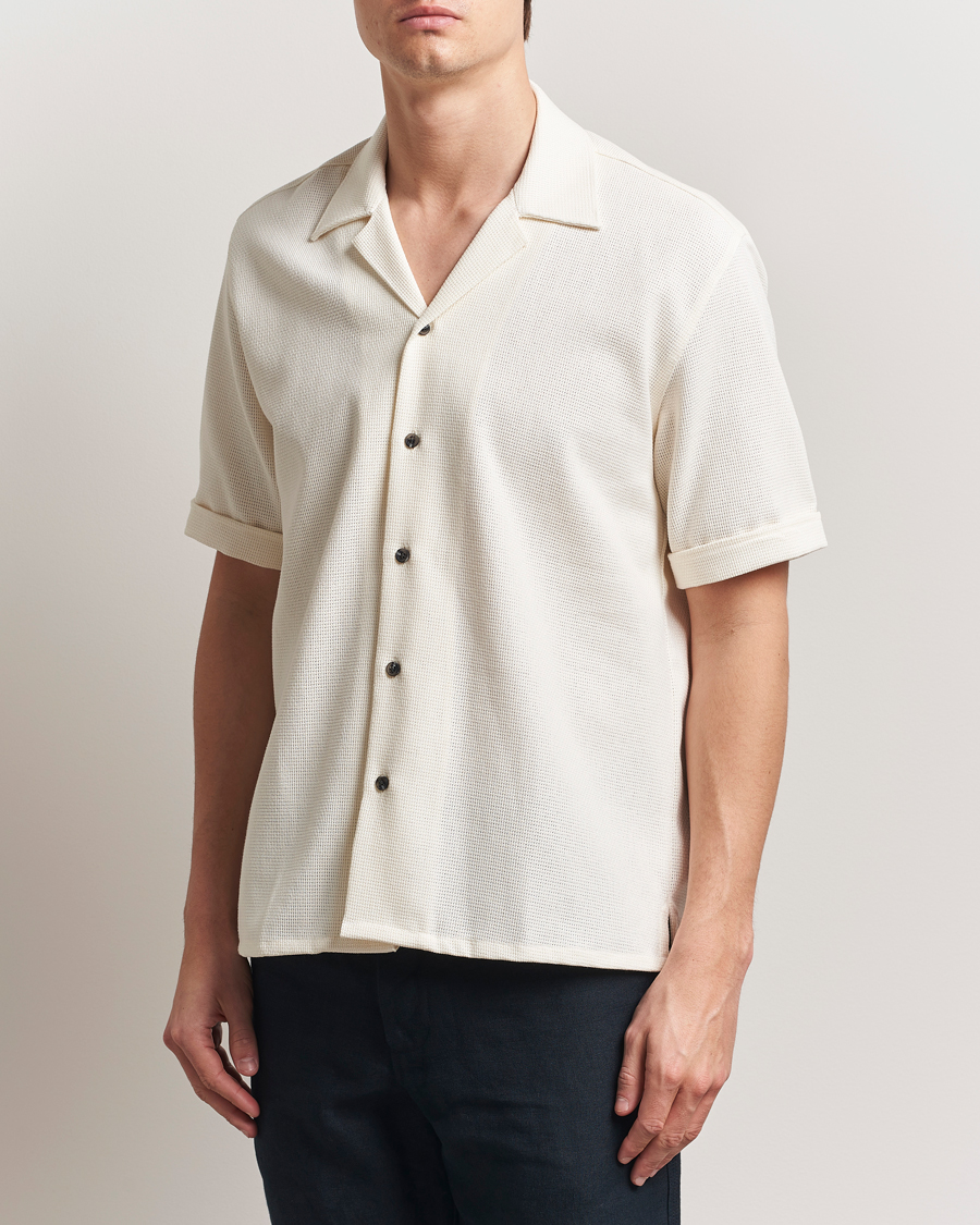 Mies | Kauluspaidat | Peregrine | Quay Cuban Collar Shirt White