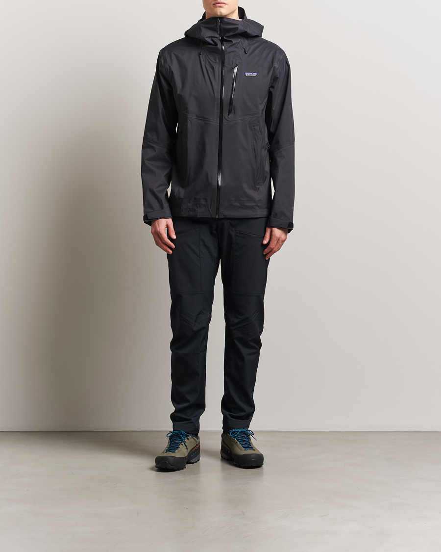 Mies | Takit | Patagonia | Granite Crest Rain Jacket Black