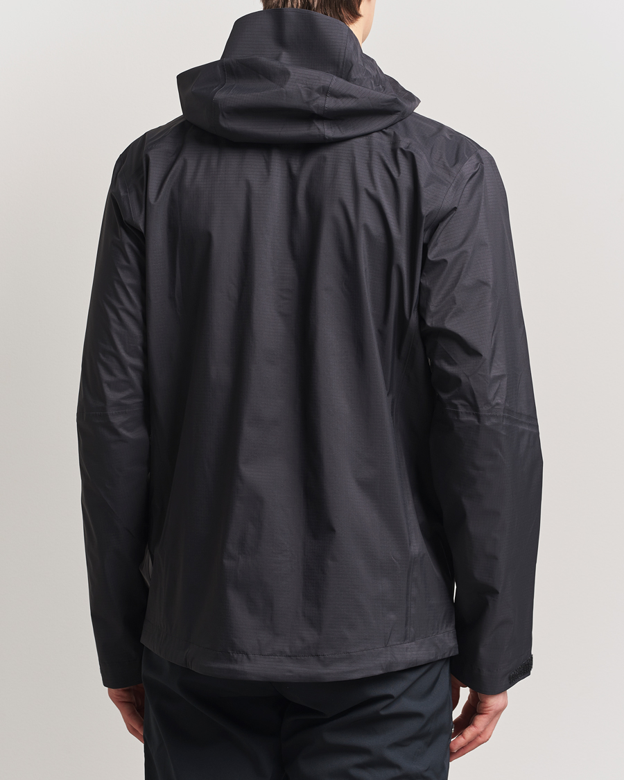 Mies | Takit | Patagonia | Granite Crest Rain Jacket Black