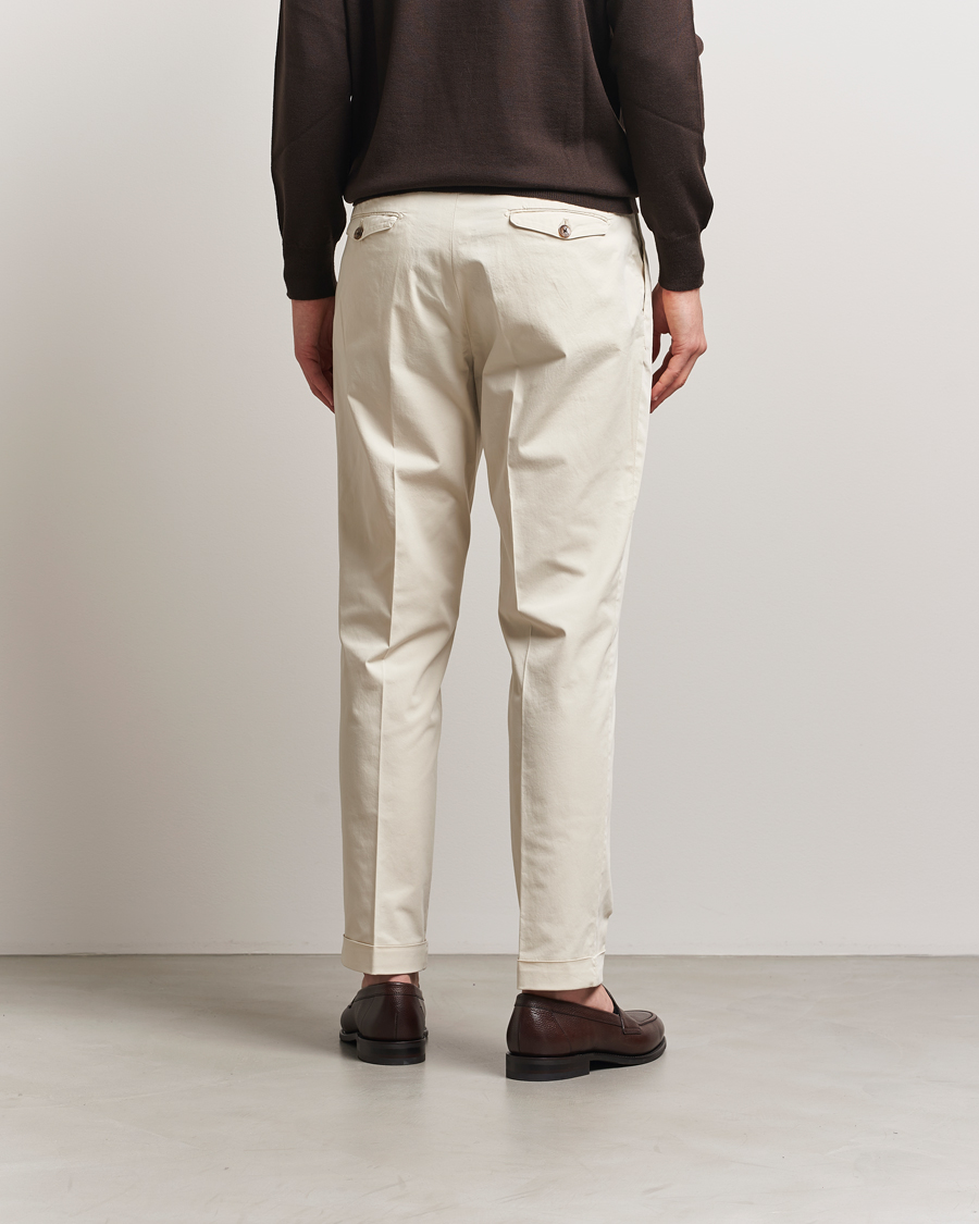 Mies | Housut | Briglia 1949 | Easy Fit Pleated Cotton Stretch Chino Cream