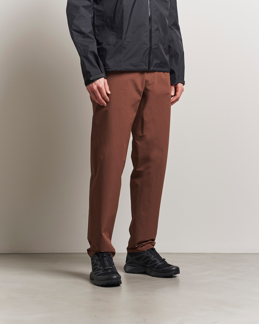 Mies | Housut | Arc'teryx Veilance | Voronoi Softshell Pants Ganache