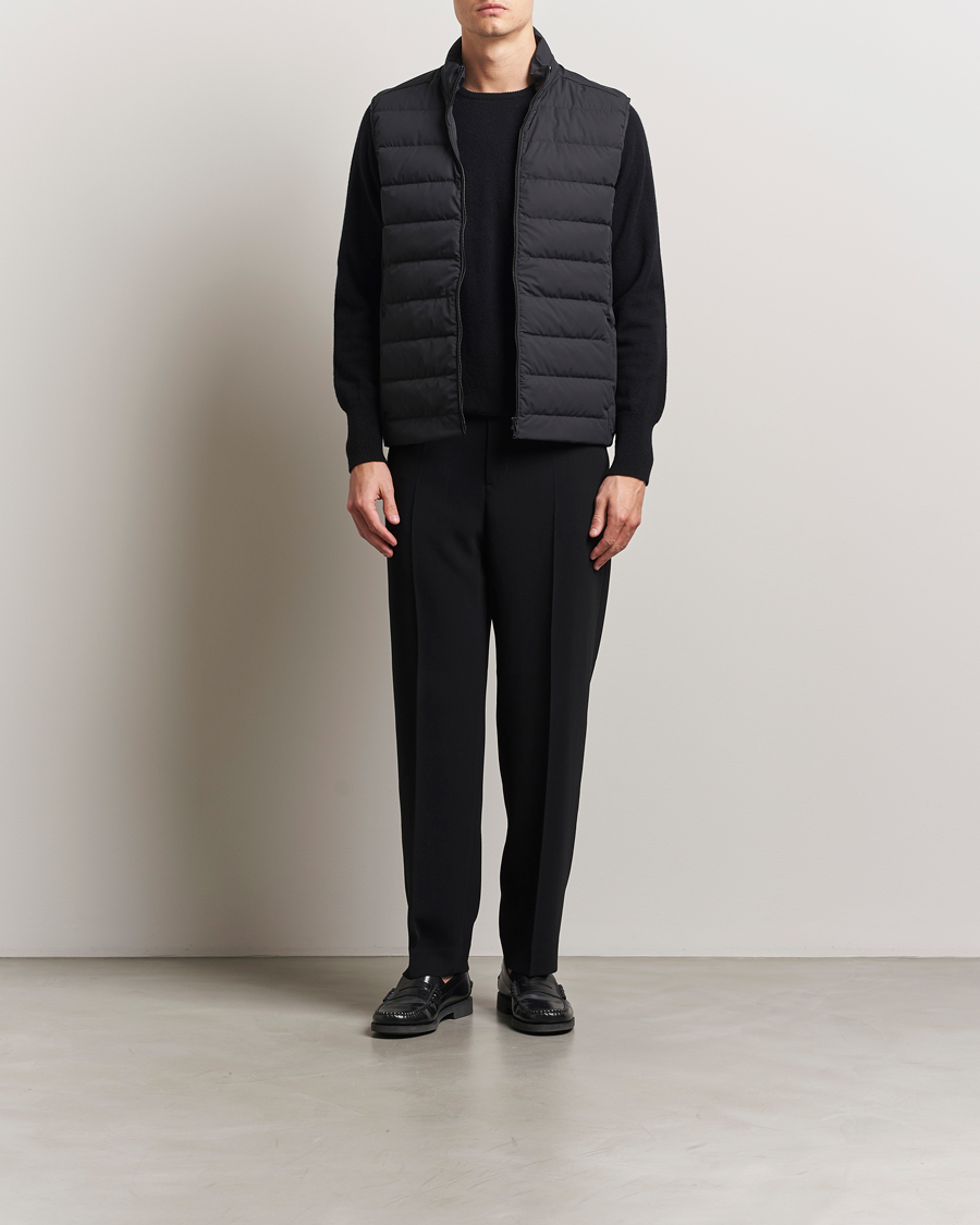 Mies | Takit | Scandinavian Edition | Ratio II Lightweight Padded Vest Carbon